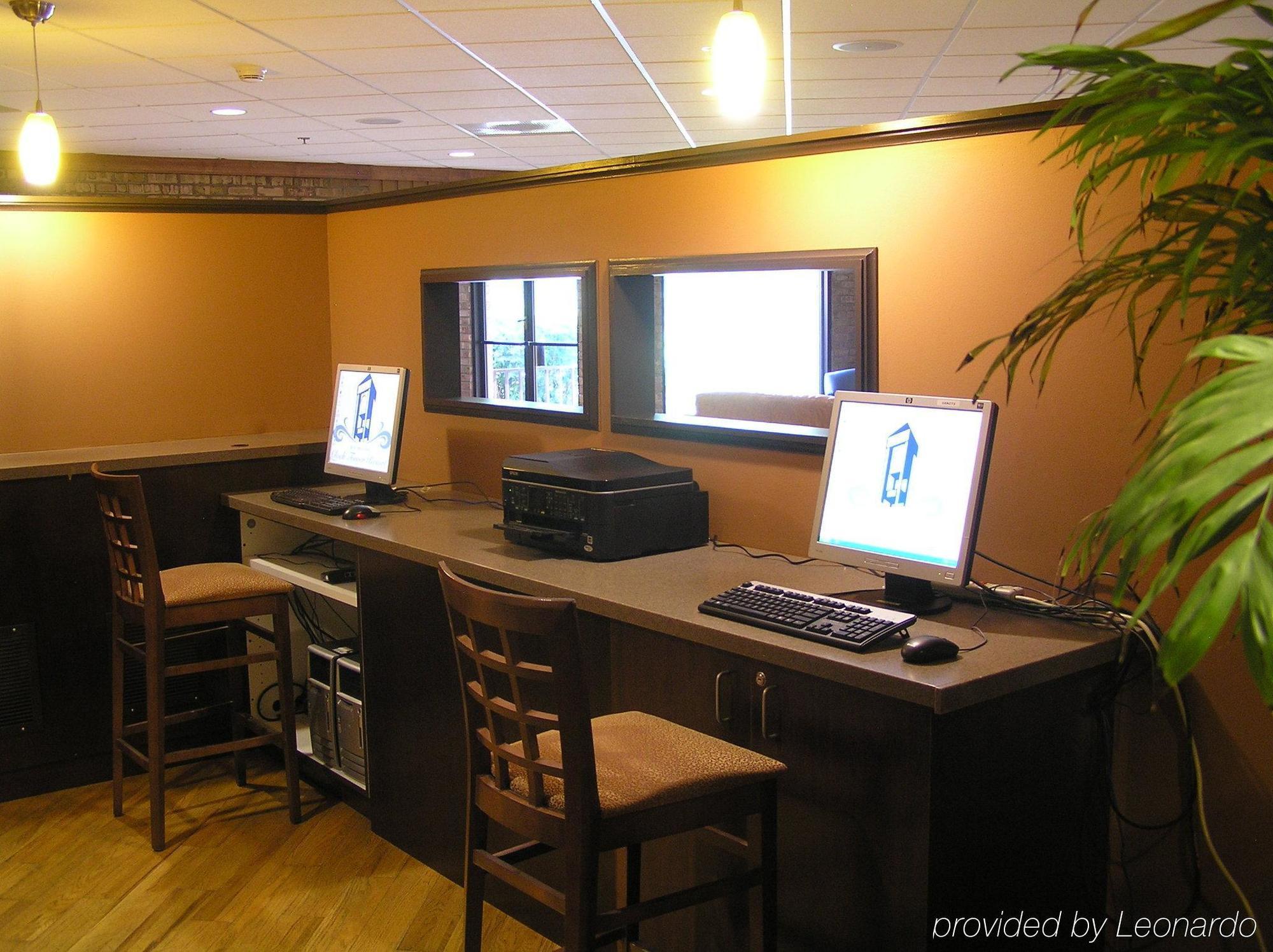 Clock Tower Resort And Conference Center - 록퍼드 시설 사진