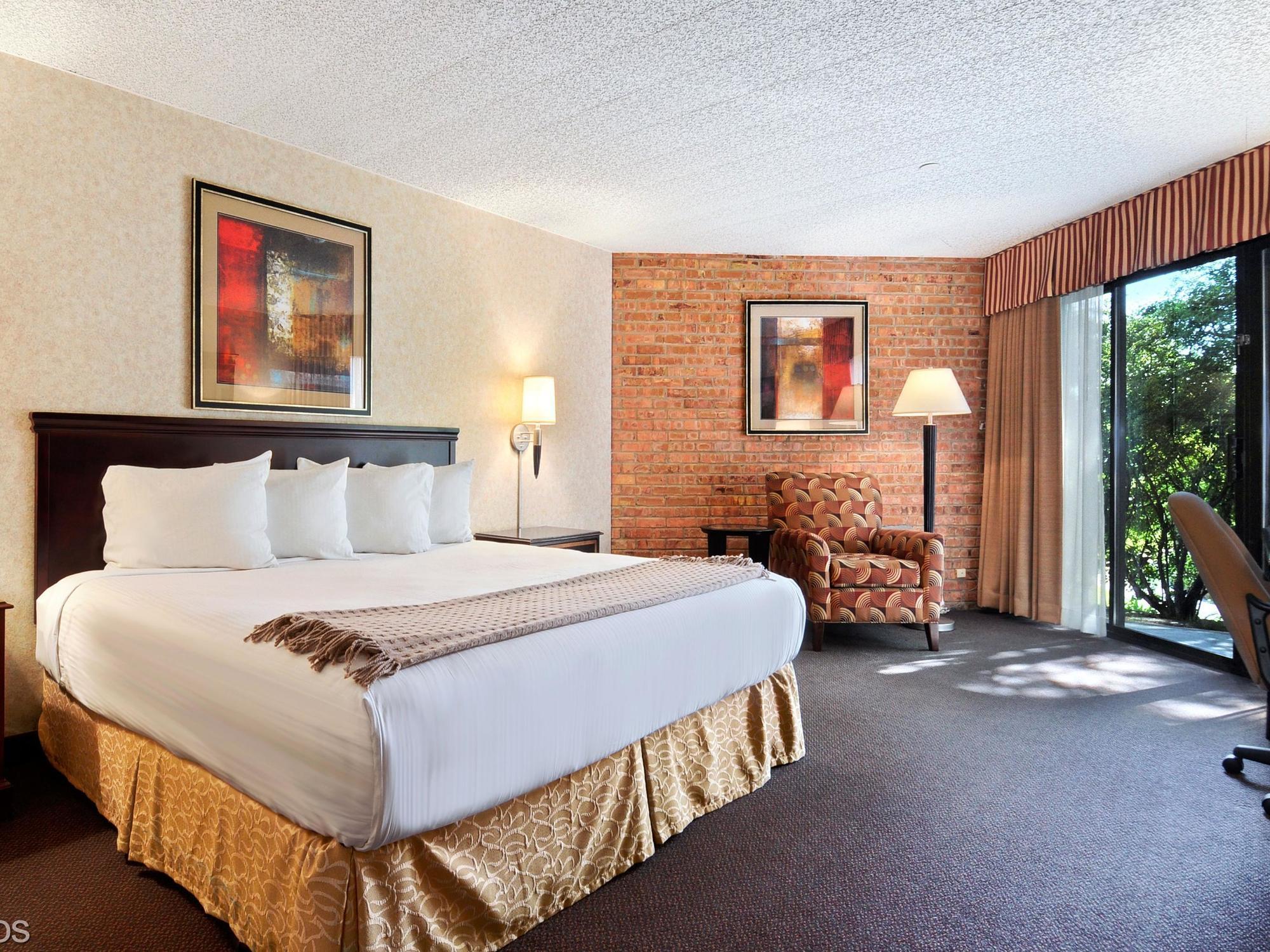 Clock Tower Resort And Conference Center - 록퍼드 외부 사진